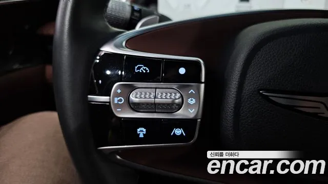 2023 Genesis G90 (RS4) Gasoline 3.5 Turbo 2WD Sold VIN KMTFA41DBPU031090 – dashboard