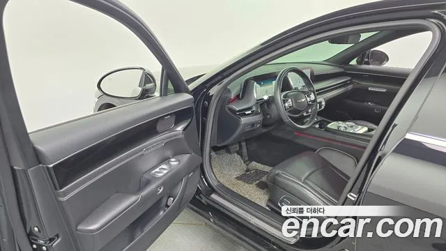 2022 Genesis G90 (RS4) Gasoline 3.5 Turbo AWD Sold VIN KMTFA41DDNU000917 – exterior detail 2022 Genesis G90 (RS4) Gasoline 3.5 Turbo AWD Sold VIN KMTFA41DDNU000917 – exterior detail