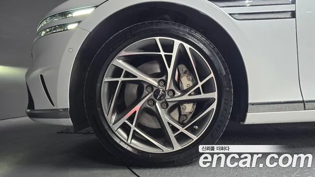 2022 Genesis G90 (RS4) Gasoline 3.5 Turbo AWD Sold VIN KMTFA41DDNU004252 – engine bay 2022 Genesis G90 (RS4) Gasoline 3.5 Turbo AWD Sold VIN KMTFA41DDNU004252 – engine bay