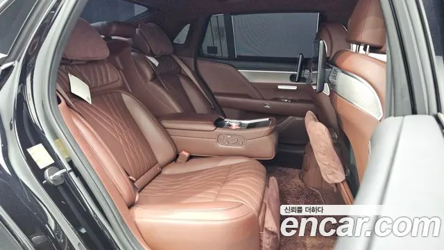 2022 Genesis G90 (RS4) Gasoline 3.5 Turbo AWD Sold VIN KMTFA41DDNU004670 – dashboard