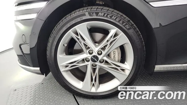 2022 Genesis G90 (RS4) Gasoline 3.5 Turbo AWD Sold VIN KMTFA41DDNU006614 – trunk area