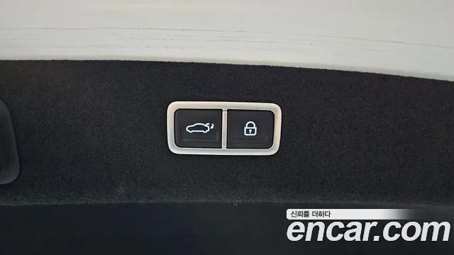 2022 Genesis G90 (RS4) Gasoline 3.5 Turbo AWD Sold VIN KMTFA41DDNU010330 – dashboard