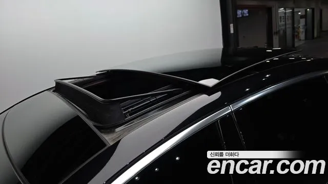 2022 Genesis G90 (RS4) Gasoline 3.5 Turbo AWD Sold VIN KMTFA41DDNU016259 – rear exterior 2022 Genesis G90 (RS4) Gasoline 3.5 Turbo AWD Sold VIN KMTFA41DDNU016259 – rear exterior