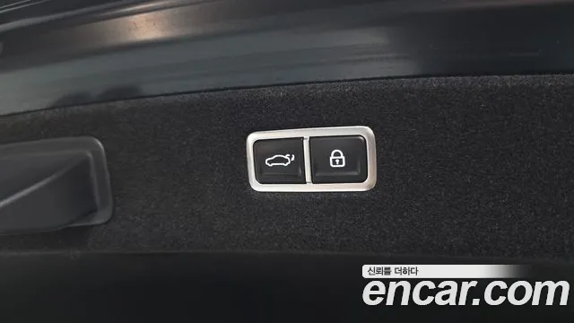 2023 Genesis G90 (RS4) Gasoline 3.5 Turbo AWD Sold VIN KMTFA41DDPU021788 – exterior detail
