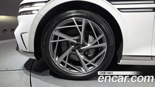 2023 Genesis G90 (RS4) Gasoline 3.5 Turbo AWD Sold VIN KMTFA41DDPU023889 – undercarriage