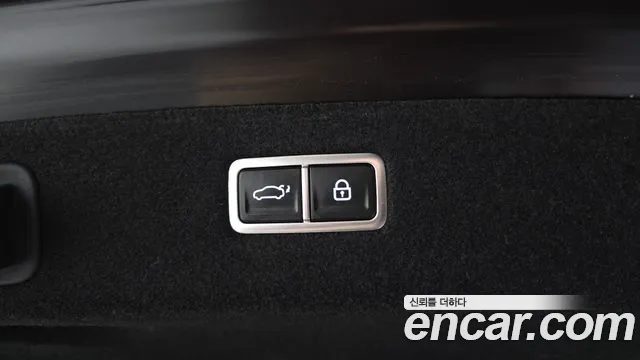 2023 Genesis G90 (RS4) Gasoline 3.5 Turbo AWD Sold VIN KMTFA41DDPU024088 – rear exterior