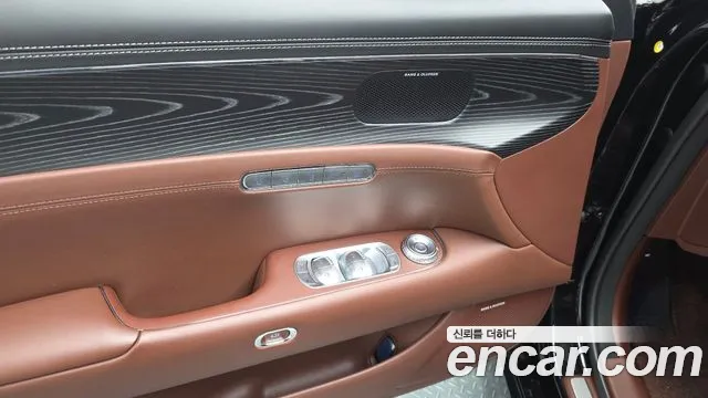 2023 Genesis G90 (RS4) Gasoline 3.5 Turbo AWD Sold VIN KMTFA41DDPU024088 – exterior detail