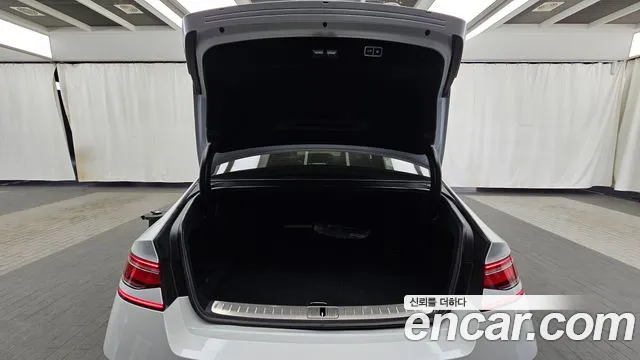 2023 Genesis G90 (RS4) Gasoline 3.5 Turbo AWD Sold VIN KMTFA41DDPU029761 – exterior detail 2023 Genesis G90 (RS4) Gasoline 3.5 Turbo AWD Sold VIN KMTFA41DDPU029761 – exterior detail