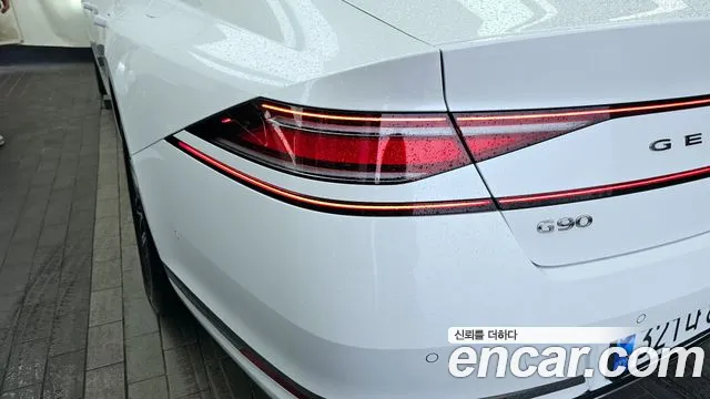2023 Genesis G90 (RS4) Gasoline 3.5 Turbo AWD Sold VIN KMTFA41DDPU032403 – interior seats