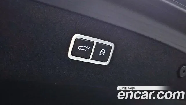 2024 Genesis G90 (RS4) Gasoline 3.5 Turbo AWD Sold VIN KMTFA41DDRU040141 – rear exterior