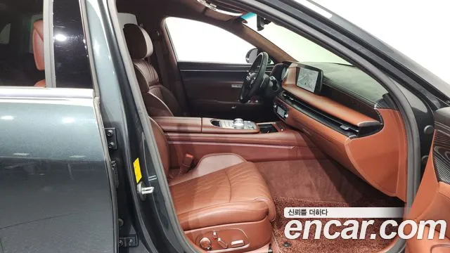 2024 Genesis G90 (RS4) Gasoline 3.5 Turbo AWD Sold VIN KMTFA41DDRU041028 – side profile 2024 Genesis G90 (RS4) Gasoline 3.5 Turbo AWD Sold VIN KMTFA41DDRU041028 – side profile