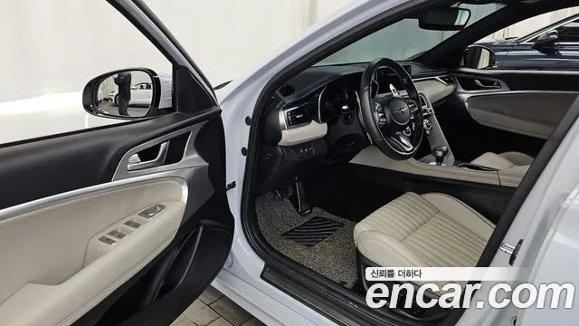 2021 Genesis The New G70 Gasoline 2.0T 2WD Sold VIN KMTG141ABMU077901 – front exterior 2021 Genesis The New G70 Gasoline 2.0T 2WD Sold VIN KMTG141ABMU077901 – front exterior