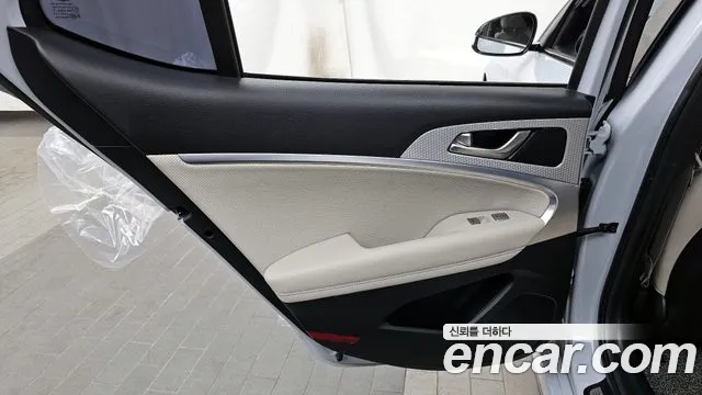 2021 Genesis The New G70 Gasoline 2.0T 2WD Sold VIN KMTG141ABMU077901 – photo 21 2021 Genesis The New G70 Gasoline 2.0T 2WD Sold VIN KMTG141ABMU077901 – photo 21