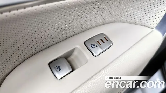 2021 Genesis The New G70 Gasoline 2.0T 2WD Sold VIN KMTG141ABMU077901 – photo 28 2021 Genesis The New G70 Gasoline 2.0T 2WD Sold VIN KMTG141ABMU077901 – photo 28