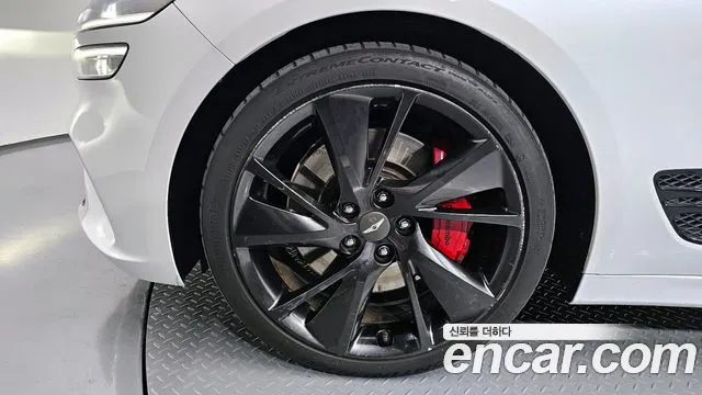 2021 Genesis The New G70 Gasoline 2.0T 2WD Sold VIN KMTG141ABMU088742 – exterior detail 2021 Genesis The New G70 Gasoline 2.0T 2WD Sold VIN KMTG141ABMU088742 – exterior detail