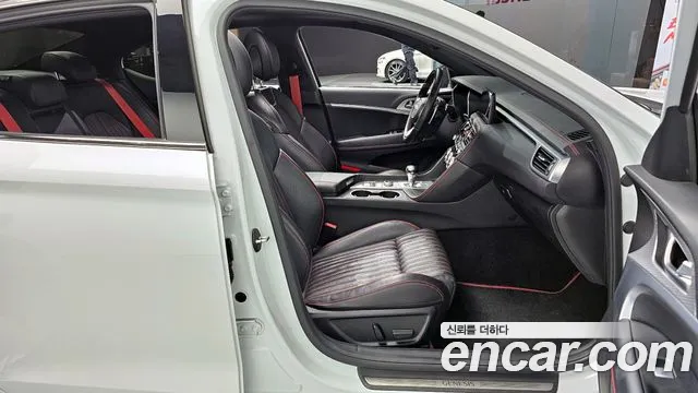2021 Genesis The New G70 Gasoline 2.0T 2WD Sold VIN KMTG141ABMU088742 – photo 14 2021 Genesis The New G70 Gasoline 2.0T 2WD Sold VIN KMTG141ABMU088742 – photo 14