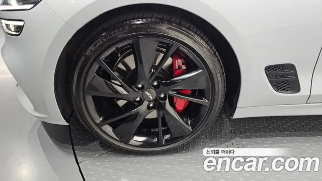 2021 Genesis The New G70 Gasoline 2.0T 2WD Sold VIN KMTG141ABMU090676 – exterior detail