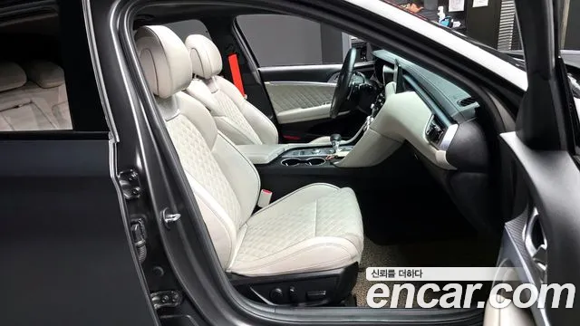 2023 Genesis The New G70 Gasoline 2.0T 4WD Sold VIN KMTG141ADPU108386 – front exterior 2023 Genesis The New G70 Gasoline 2.0T 4WD Sold VIN KMTG141ADPU108386 – front exterior