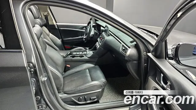 2019 Genesis G70 2.0T Sold VIN KMTG241ABKU027530 – photo 16 2019 Genesis G70 2.0T Sold VIN KMTG241ABKU027530 – photo 16
