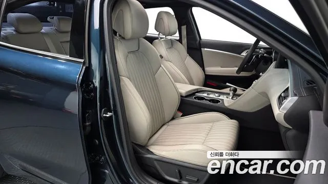 2022 Genesis The New G70 Diesel 2.2 4WD Sold VIN KMTG241BDNU096096 – side profile 2022 Genesis The New G70 Diesel 2.2 4WD Sold VIN KMTG241BDNU096096 – side profile