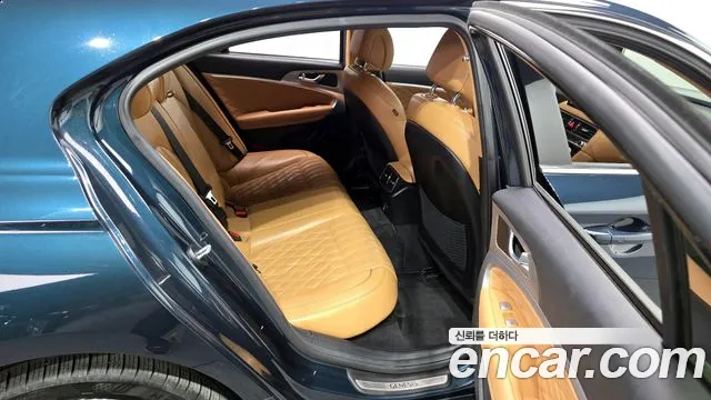 2023 Genesis The New G70 Shooting Brake Gasoline 2.0t 2wd Sold VIN KMTG2G1ABPU109870 – front exterior