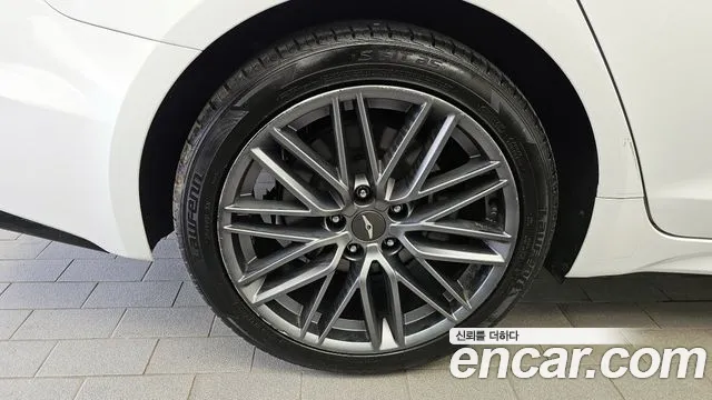 2018 Genesis G70 2.0T Sold VIN KMTG341ABJU007100 – photo 12 2018 Genesis G70 2.0T Sold VIN KMTG341ABJU007100 – photo 12