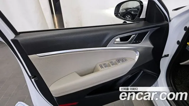 2018 Genesis G70 2.0T Sold VIN KMTG341ABJU007100 – photo 27 2018 Genesis G70 2.0T Sold VIN KMTG341ABJU007100 – photo 27