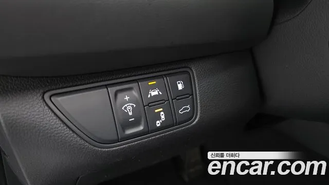 2018 Genesis G70 2.0T Sold VIN KMTG341ABJU007375 – dashboard