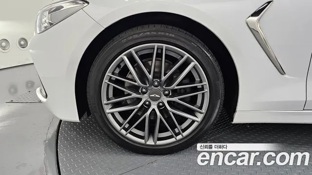 2018 Genesis G70 2.0T Sold VIN KMTG341ABJU018867 – photo 17 2018 Genesis G70 2.0T Sold VIN KMTG341ABJU018867 – photo 17