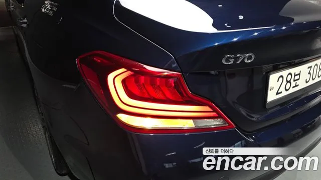 2019 Genesis G70 2.0T VIN KMTG341ABKU028394