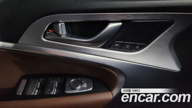 2019 Genesis G70 2.0t Sold VIN KMTG341ABKU028866 – front exterior