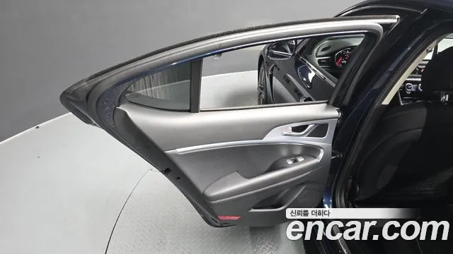 2019 Genesis G70 2.0T Sold VIN KMTG341ABKU038535 – photo 35 2019 Genesis G70 2.0T Sold VIN KMTG341ABKU038535 – photo 35
