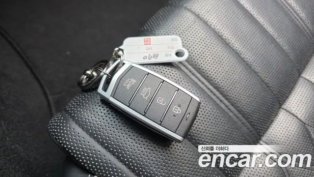 2019 Genesis G70 2.0T Sold VIN KMTG341ABKU040431 – trunk area