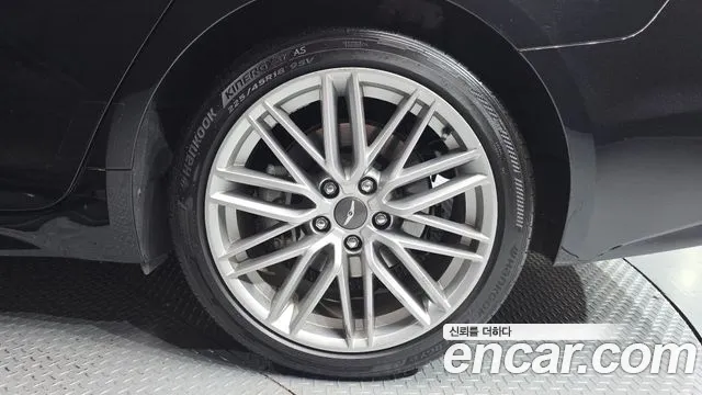 2019 Genesis G70 2.0T VIN KMTG341ABKU054784