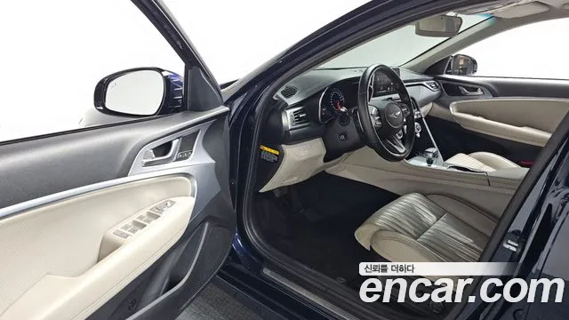 2020 Genesis G70 2.0T Sold VIN KMTG341ABLU064988 – interior seats 2020 Genesis G70 2.0T Sold VIN KMTG341ABLU064988 – interior seats