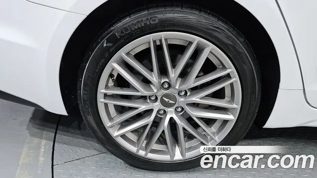 2020 Genesis G70 2.0T Sold VIN KMTG341ABLU067747 – trunk area 2020 Genesis G70 2.0T Sold VIN KMTG341ABLU067747 – trunk area