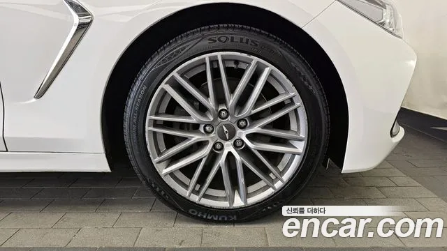 2020 Genesis G70 2.0t Sold VIN KMTG341ABLU068241 – front exterior
