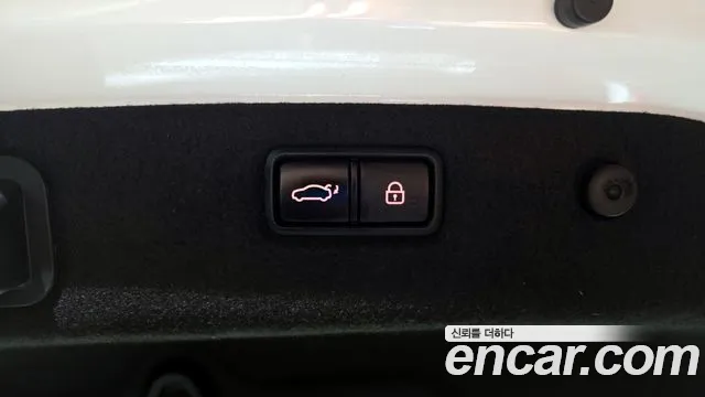 2020 Genesis G70 2.0T Sold VIN KMTG341ABLU070114 – exterior detail
