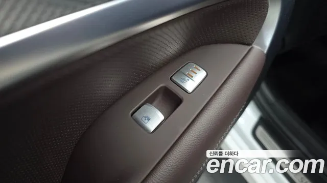 2021 Genesis The New G70 Gasoline 2.0T 2WD Sold VIN KMTG341ABMU076758 – photo 15