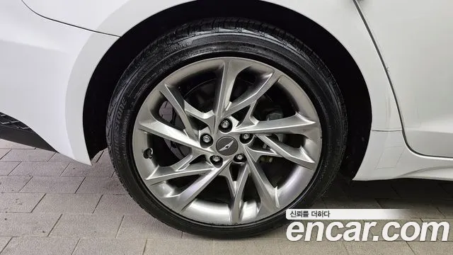 2021 Genesis The New G70 Gasoline 2.0T 2WD Sold VIN KMTG341ABMU077563 – side profile