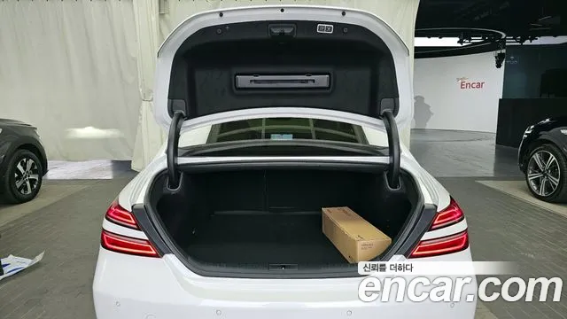 2021 Genesis The New G70 Gasoline 2.0T 2WD Sold VIN KMTG341ABMU077563 – photo 17