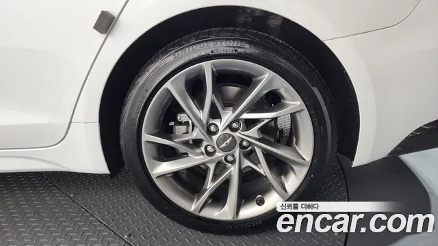 2021 Genesis The New G70 Gasoline 2.0t 2wd Sold VIN KMTG341ABMU082748 – front exterior