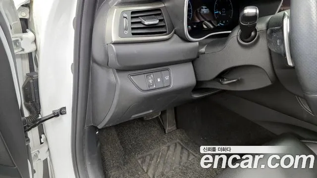 2021 Genesis The New G70 Gasoline 2.0t 2wd Sold VIN KMTG341ABMU084961 – front exterior