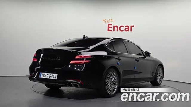 2021 Genesis The New G70 Gasoline 2.0T 2WD VIN KMTG341ABMU088199
