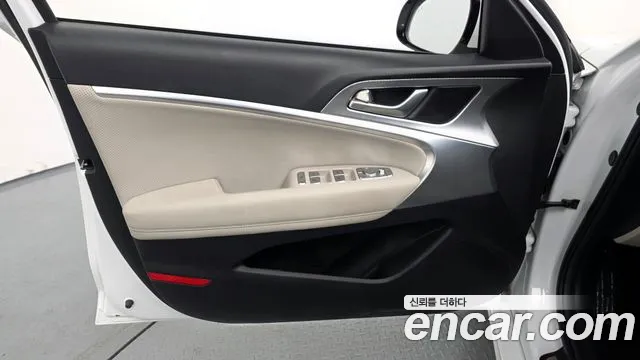 2021 Genesis The New G70 Gasoline 2.0T 2WD Sold VIN KMTG341ABMU089818 – trunk area