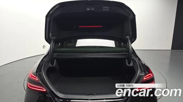 2021 Genesis The New G70 Gasoline 2.0T 2WD Sold VIN KMTG341ABMU090584 – photo 15 2021 Genesis The New G70 Gasoline 2.0T 2WD Sold VIN KMTG341ABMU090584 – photo 15