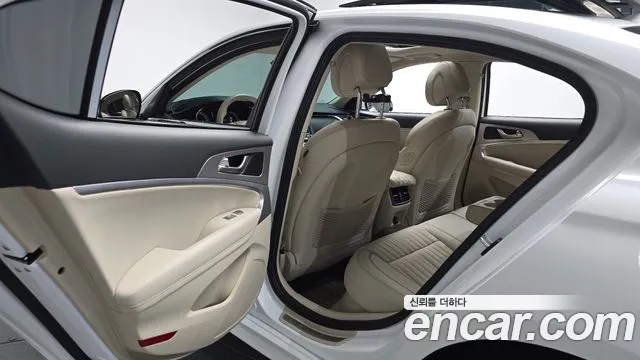 2021 Genesis The New G70 Gasoline 2.0T 2WD Sold VIN KMTG341ABMU093488 – photo 16 2021 Genesis The New G70 Gasoline 2.0T 2WD Sold VIN KMTG341ABMU093488 – photo 16
