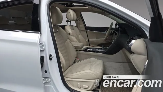 2021 Genesis The New G70 Gasoline 2.0T 2WD Sold VIN KMTG341ABMU093488 – photo 32 2021 Genesis The New G70 Gasoline 2.0T 2WD Sold VIN KMTG341ABMU093488 – photo 32