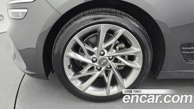 2022 Genesis The New G70 Gasoline 2.0T 2WD Sold VIN KMTG341ABNU105615 – photo 28 2022 Genesis The New G70 Gasoline 2.0T 2WD Sold VIN KMTG341ABNU105615 – photo 28