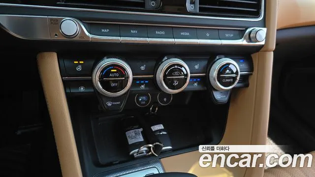 2023 Genesis The New G70 Gasoline 2.0T 2WD Sold VIN KMTG341ABPU125744 – photo 22